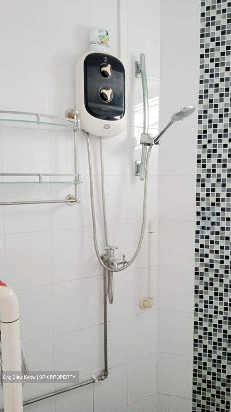 Blk 251 Jurong East Street 24 (Jurong East), HDB 3 Rooms #503933761